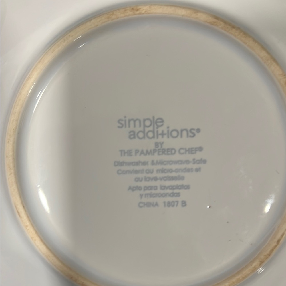Pampered Chef White and Black Serveware Set - Picture 3 of 3